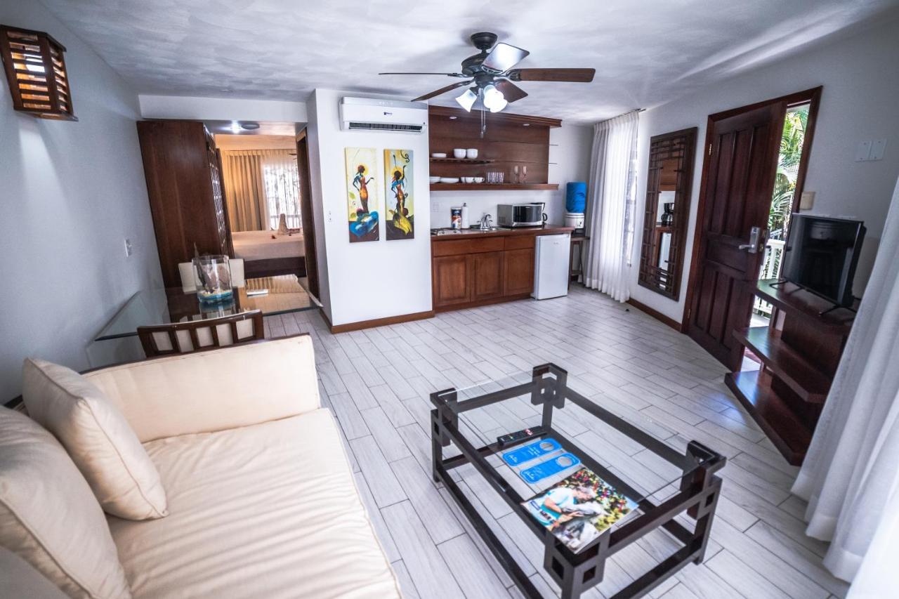 Paradise Beach Hotel & Resort West Bay Ngoại thất bức ảnh