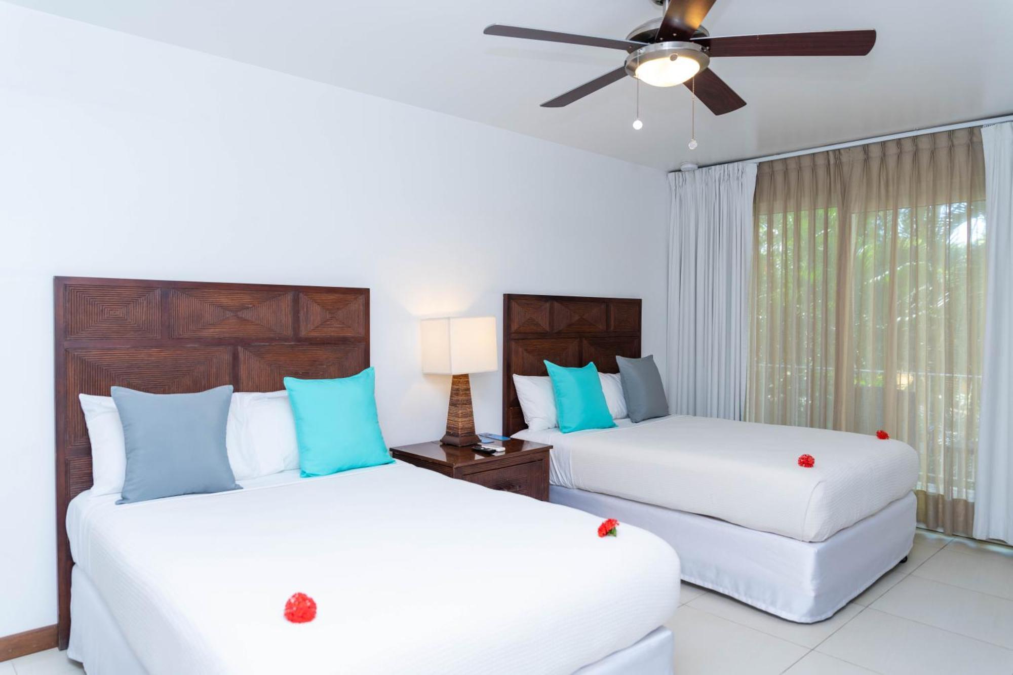 Paradise Beach Hotel & Resort West Bay Phòng bức ảnh