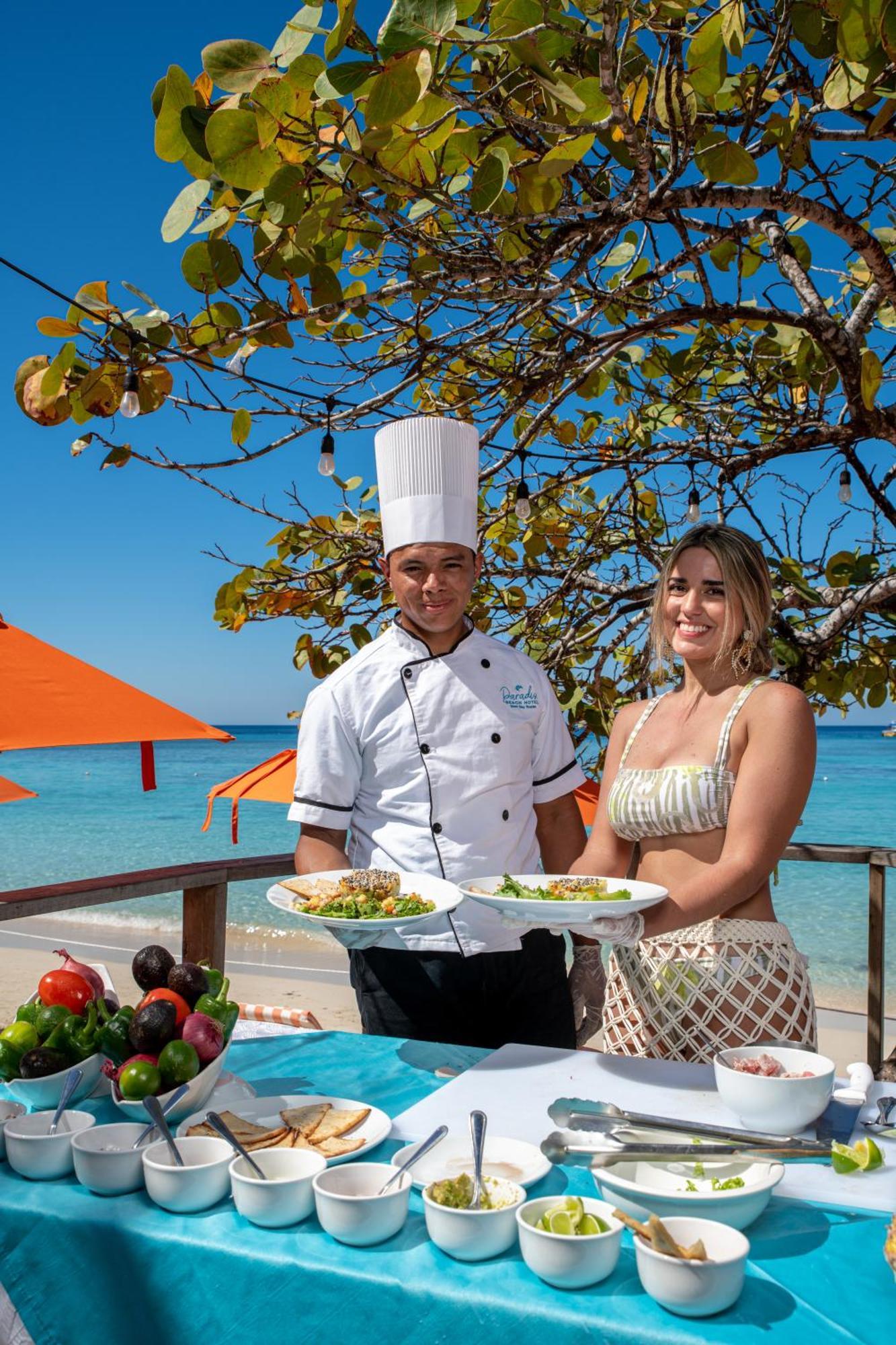 Paradise Beach Hotel & Resort West Bay Ngoại thất bức ảnh