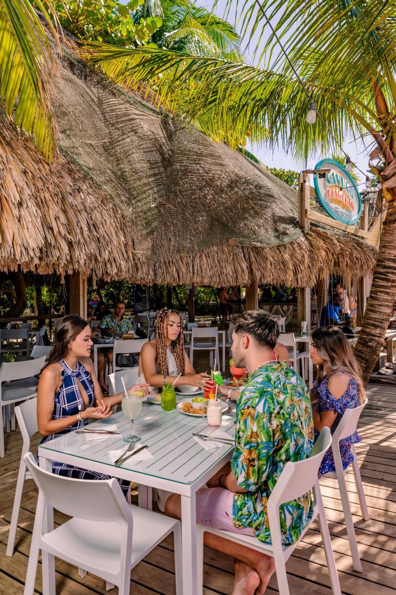 Paradise Beach Hotel & Resort West Bay Ngoại thất bức ảnh